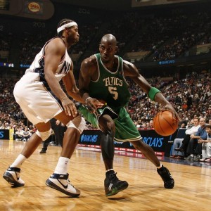 足彩网官网：德拉富恩特盛赞勒诺尔芒，西班牙防线基石，欧洲顶级中卫的崛起之路